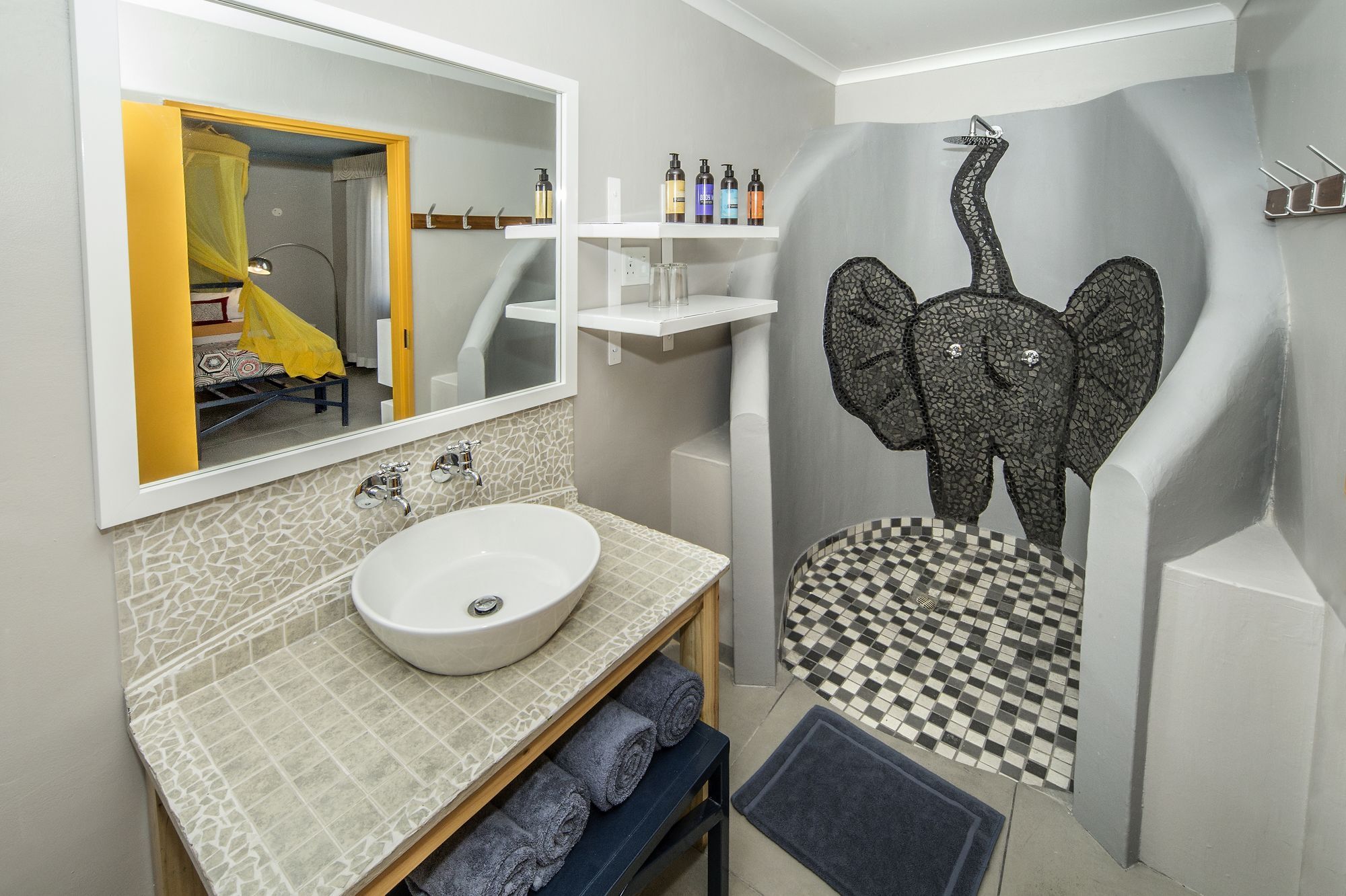 Вилла Gondwana Etosha Safari Camp Окаукуэджо Экстерьер фото